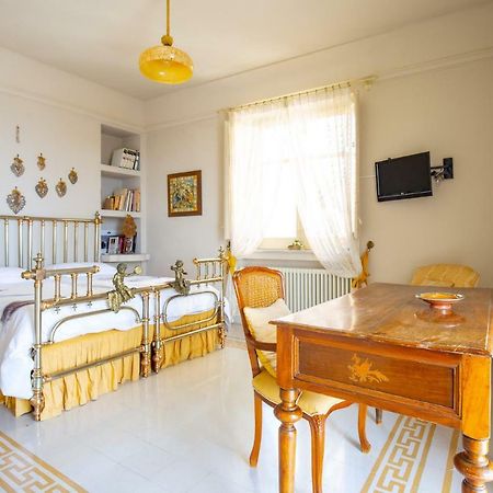 Вилла Solemar Sicilia - Casa Porto Bagnera Санта-Флавия Экстерьер фото