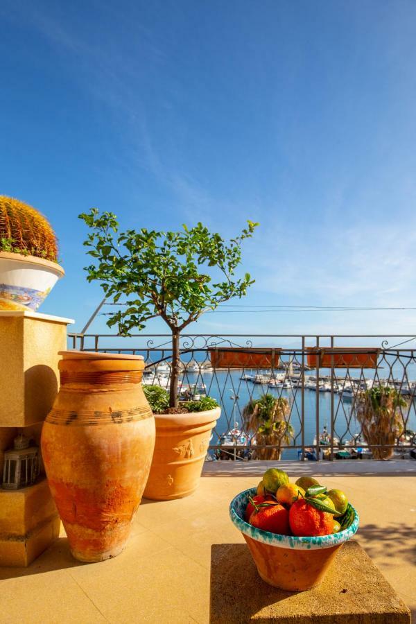 Вилла Solemar Sicilia - Casa Porto Bagnera Санта-Флавия Экстерьер фото