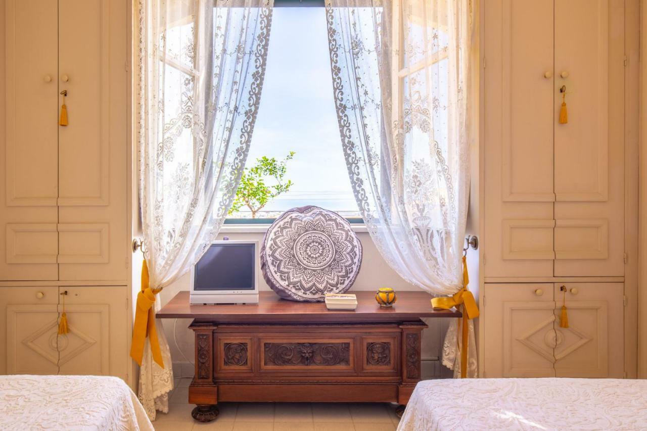 Вилла Solemar Sicilia - Casa Porto Bagnera Санта-Флавия Экстерьер фото